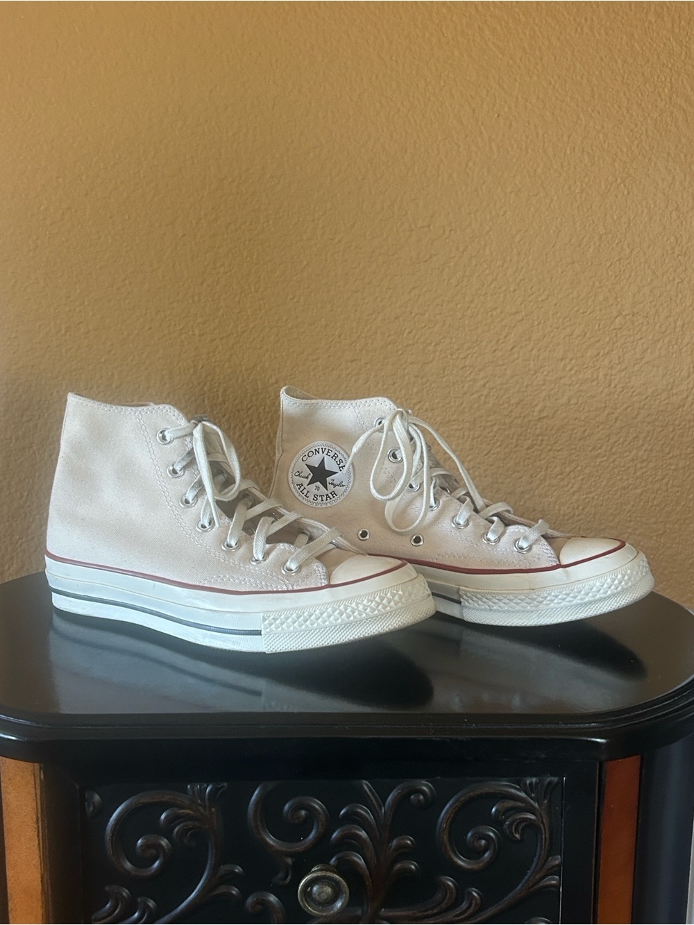 CONVERSE Chuck 70 High Top Shoes Size 7.5 in Womens